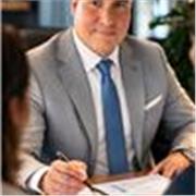 Profesor de pedagogía con experiencia en clases para niños y adultos