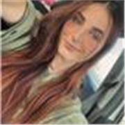 Graduada en biotecnología por la Universidad de Granada con Máster en Agrobiotecnología por la Universidad de Salamanca