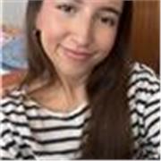 Estudiante que ofrece clases de inglés, matemáticas y apoyo escolar