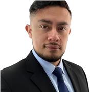 Ingeniero en formación para dictar clases de matemáticas