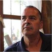 Profesor en programación de movilidad, experto con mas de 12 anos de experiencia.