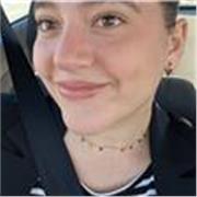 Estudiante de Pedagogía y profesora particular de inglés con 1 año de experiencia.