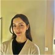 Laureata in Giurisprudenza impartisce lezioni di Italiano per stranieri