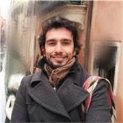 Sono dottore in Diritti umani e stand-up comedian. Farò tutto per rendere le lezioni divertenti, piacevoli e interessanti. 