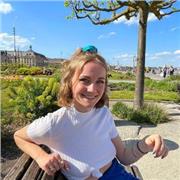 Je donne des cours de dessin / bande dessinée / peinture pour les enfants ou les adultes débutants souhaitant s'initier au dessin