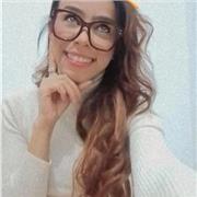Professora e educadora, comprometida com uma educação relevante e de qualidade. Se me for dada a oportunidade, farei a diferença
