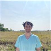 Native (USA) English Teacher with training and experience in teaching English Literature (British/USA) and Language