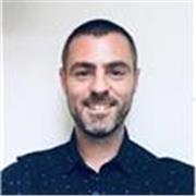 I am a native speaker of English and a certified English teacher living in Spain with over 20 years of experience. 