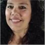 Profesora de clases virtuales en el área de matematica y ciencias naturales