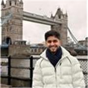 Mathe-Nachhilfe von Psychologiestudent mit ruhiger und klarer Erklärung