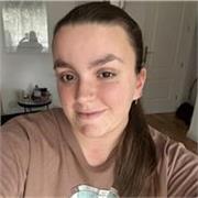 Estudiante de magisterio capaz de impartir clases de inglés y de Lengua con experiencia previa. 