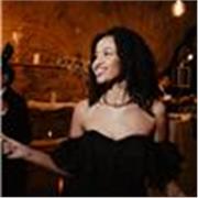 Studentessa dell’Accademia Lizard, e con esperienza live e in studio, offre lezioni di Canto, a ragazzi che vogliono scoprire la l