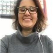 Sou professora licenciada em Química e Matemática, com mais de 15 anos de experiência no ensino fundamental e médio. Minha trajetó