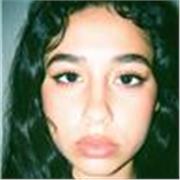  Soy estudiante informática ,Tengo 19 años y hablo español, árabe, francés, bereber e inglés intermedio. 