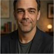 With over 20 years of international teaching experience, I help learners communicate clearly and confidently in English.