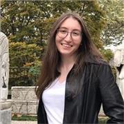 Ein Türkischlehrer, dessen Muttersprache Türkisch ist. 
Lehrer für türkische Grammatik und Konversation.