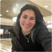 Profesora de educación secundaria en matemáticas. Y Licenciada en Educacion