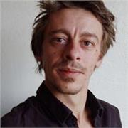 Je donne des cours de soutien ou d'amélioration en anglais.
Je suis très pédagogue, à l'écoute, et efficace.