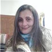 Profesora de lengua imparte clases virtuales a niños