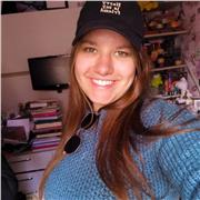 Professora particular de Inglês, com experiência em aulas online e presenciais para crianças, adolescentes e adultos