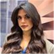 Sono una studentessa dell’università di ingegneria, che offre aiuto a studenti, come lo sono stata io in passato. 