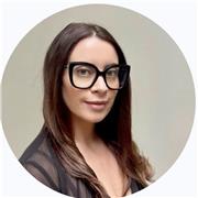 Spécialisée en Management - Commerce - Droit