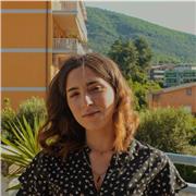 Studentessa di lettere moderne madrelingua italiana presso l'università di Roma Tor vergata