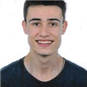 Profesor titulado en Educación Primaria. Imparto clases de refuerzo escolar y apoyo educativo tanto presenciales como online.