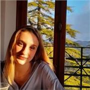 Studentessa frequentante il corso di Management in lingua inglese all'università di Bologna, offre ripetizioni a prezzi modici :)