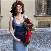 Laureata in giurisprudenza offre lezioni di diritto a studenti delle scuole superiori e Universitari