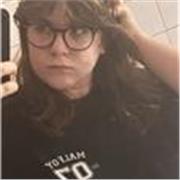 Soy una estudiante de FP básica que sabe inglés, castellano y catalán que busca ayudar a otras personas con dificultades en estos.