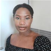 Étudiante en master, j'ai un très bon niveau en anglais. Je souhaite surtout enseigner aux collégiens