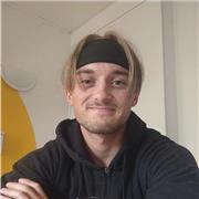 Vous avez besoin d'aide pour vos cours de maths et physique ? Je suis disponible pour vous aider !