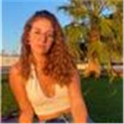 Profesora titula en educación infantil y cursando Magisterio 