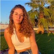 Profesora titula en educación infantil y cursando Magisterio