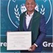 Soy un ingeniero aeronáutico apasionado por la enseñanza y con amplia experiencia ayudando a estudiantes de todos los niveles.