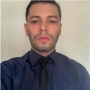 Profesor de contabilidad básica y financiera, además de matematica basica