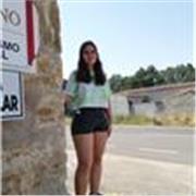 Soy maestra de Educación Infantil y especialista en Audición y Lenguaje. Doy clases de refuerzo a niños y niñas de primaria.