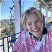 Dynamische Personal Trainerin für alle Ziele und Fitnesslevel