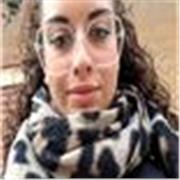 Profesora titulada de FCE con más de 3 años de experiencia