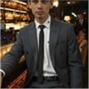 Maestro de matemáticas con experiencia en clases online para niños y adultos