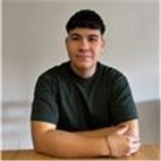 No soy un profesor pero me encantan los niños, en la oferta de trabajo pone que es para jugar con ellos