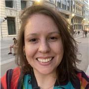 Brasileña y española formada en arquitectura apasionada por ayudar y aprender cosas nuevas.