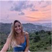 Profesora titulada en infantil y primaria con experiencia tanto dando clases particulares como en centros educativos 