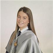 Logopeda imparte clases a niños de primaria