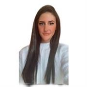 Técnica superior en gestión de alojamientos turísicos, actual estudiante del grado en Psicología y apasionada de las letras