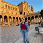 Estudiante de magisterio en la universidad busca dar clases particulares de colegio, cualquier asignatura