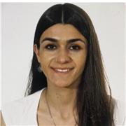 Profesor de contabilidad y economía y además estudiante de historia y geografía imparte clases para niños de todas las edades