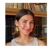 Étudiante en droit - Cours de français et droit pour tous les niveaux 