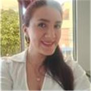 Enfermera Profesional con 10 años de experiencia en el área asistencial y de la docencia